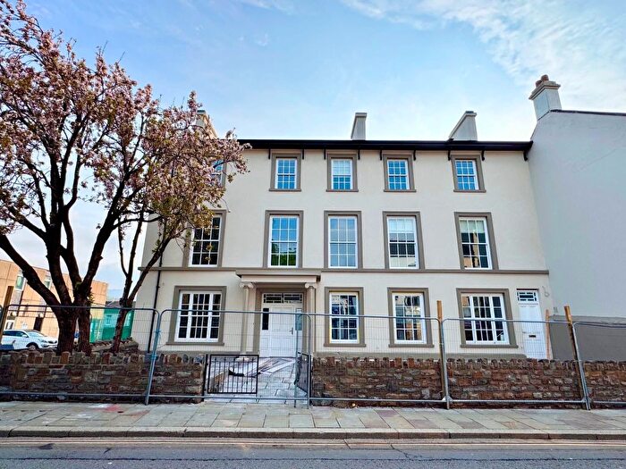 1 Bedroom Flat To Rent In The Rates Building, - High Street, Aberdare, CF44