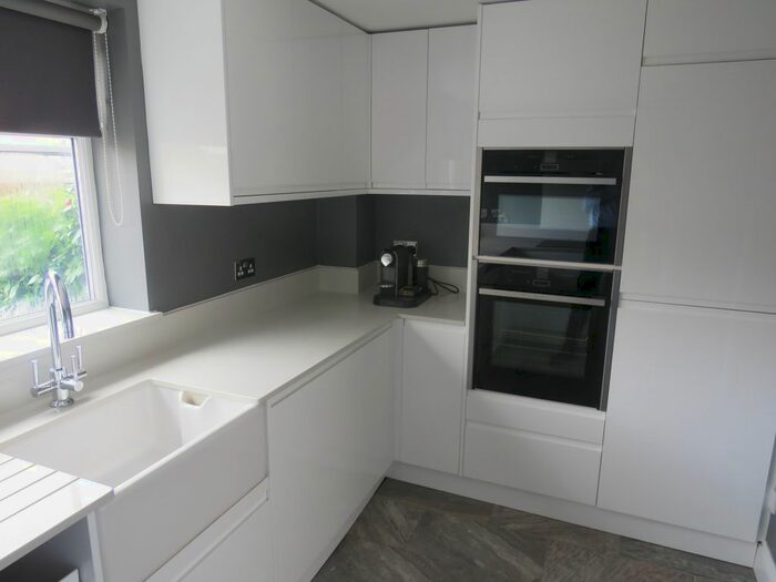 3 Bedroom Flat To Rent In Park View, Hoddesdon, EN11
