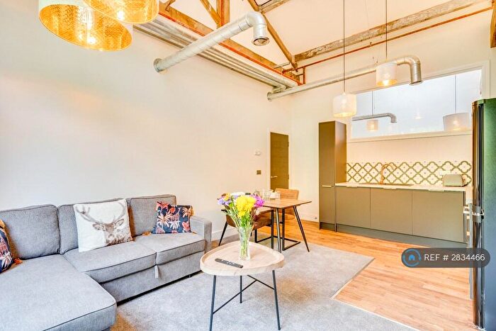 1 Bedroom Flat To Rent In Britannia Road, Huddersfield, HD3