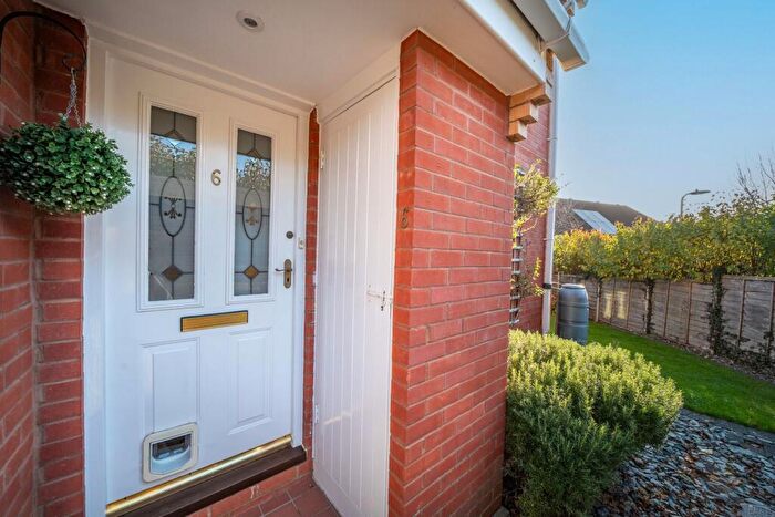 1 Bedroom House For Sale In Holland Drive, Andover, SP10