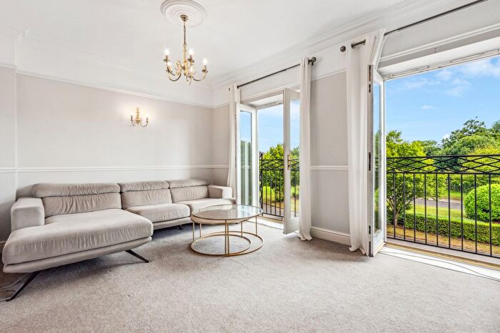 4 Bedroom Terraced House To Rent In Heidegger Crescent, Barnes, SW13