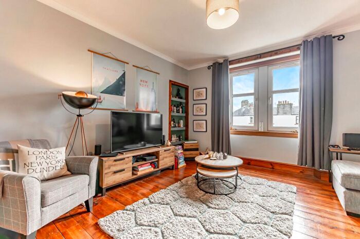 2 Bedroom Flat For Sale In Kilberry Street, Dundee, DD3