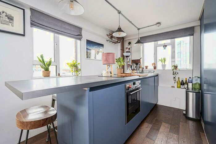 2 Bedroom Flat To Rent In Gee Street, Clerkenwell, London, EC1V