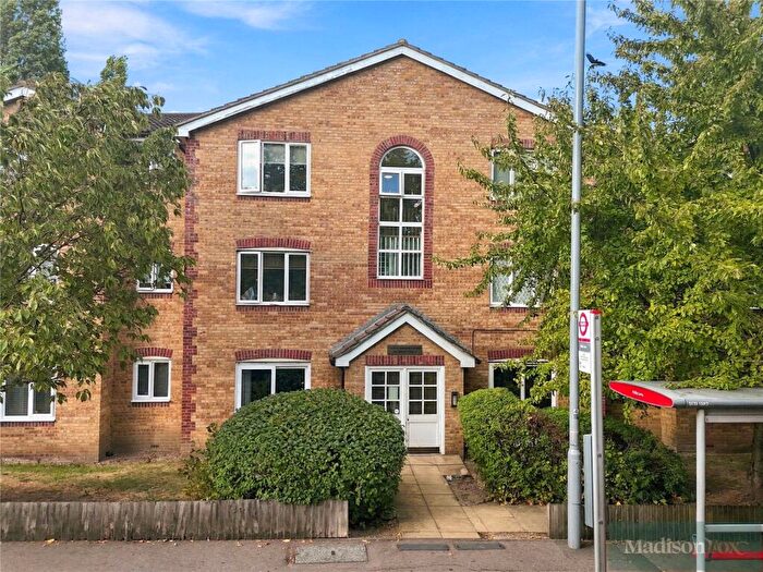 2 Bedroom Apartment For Sale In Billet Road, Walthamstow, E17
