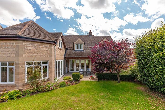 5 Bedroom Detached House For Sale In Beech Grove, Fulbrook, Nr Burford, OX18