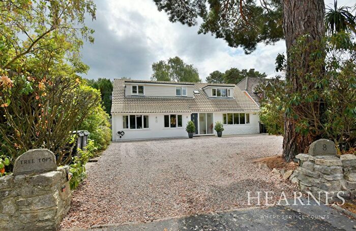 5 Bedroom Detached House For Sale In Wight Walk, West Parley, Ferndown, BH22