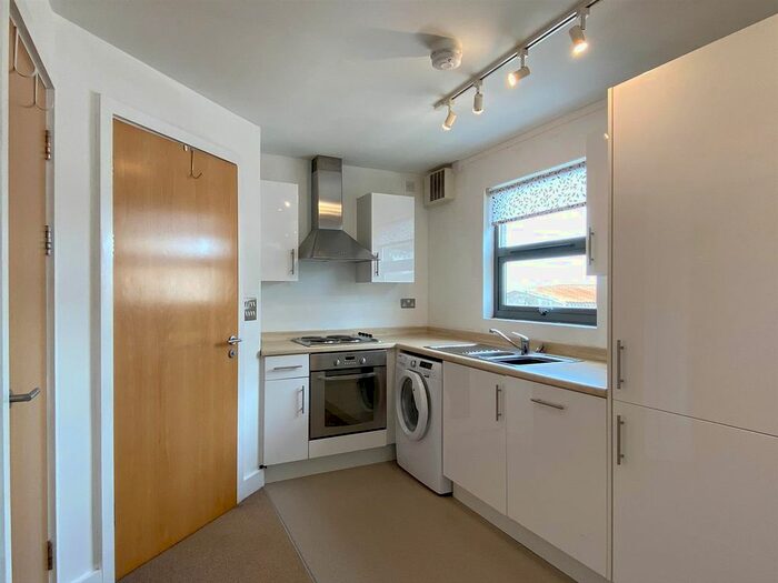 Studio To Rent In St. Helens Road, Swansea, SA1