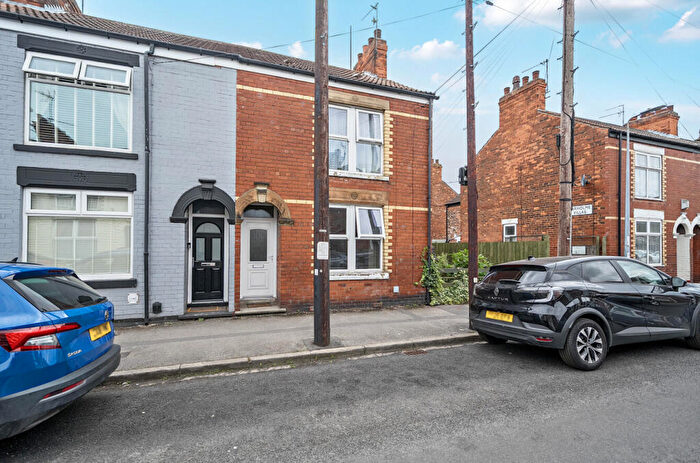 2 Bedroom End Of Terrace House For Sale In Rensburg Street, Hull, East Yorkshire, HU9
