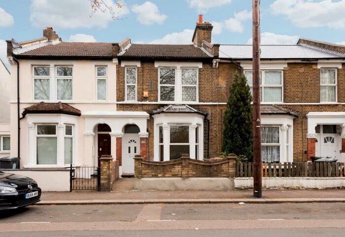 3 Bedroom Terraced House To Rent In Chelmsford Road, Walthamstow, E17