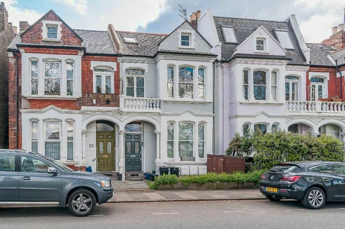 1 Bedroom Flat To Rent In Rocks Lane, London, SW13