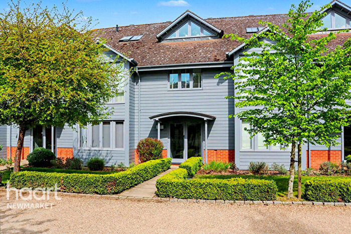 3 Bedroom Apartment For Sale In North Courtyard, Bury St Edmunds, IP28