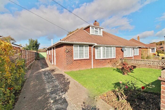 2 Bedroom Semi-Detached Bungalow For Sale In Mancroft Avenue, Stubbington, PO14