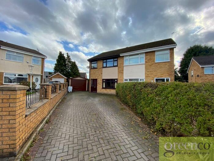 3 Bedroom Semi-Detached House To Rent In Carnoustie Close, Manchester, M40