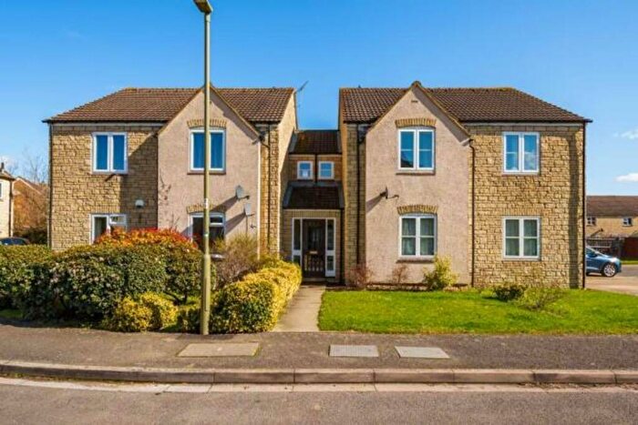 1 Bedroom Flat To Rent In Avocet Way, Bicester, OX26