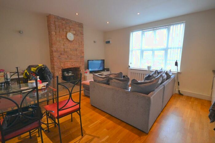 1 Bedroom Flat To Rent In College Street, Northampton, NN1