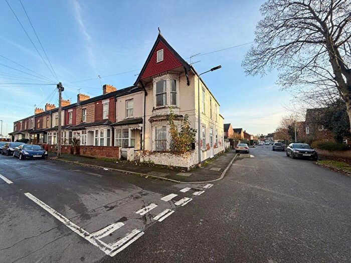 3 Bedroom Terraced House For Sale In Diana Street, Scunthorpe, DN15