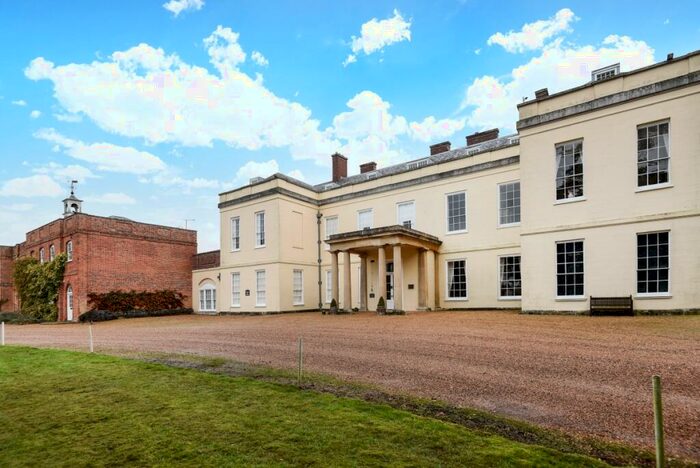 1 Bedroom Flat To Rent In Swallowfield Park Swallowfield, RG7