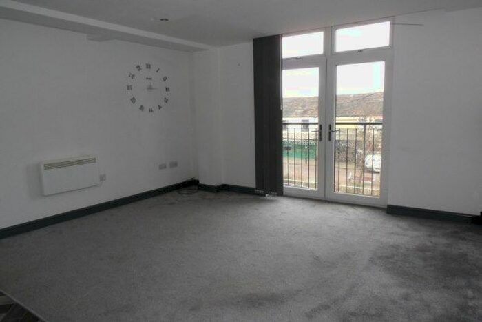 Studio To Rent In Broadway, Nelson, BB9