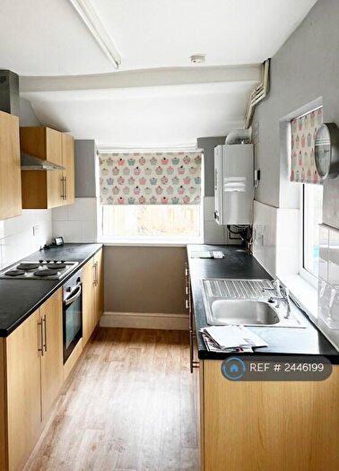 2 Bedroom Terraced House To Rent In Avondale Road, Kettering, NN16