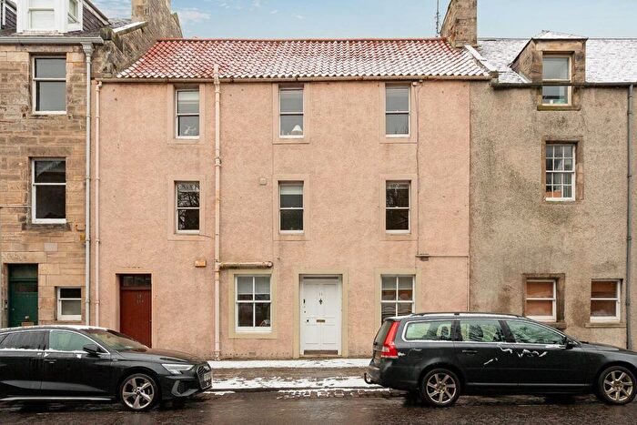 2 Bedroom Flat For Sale In South Street, St Andrews, KY16