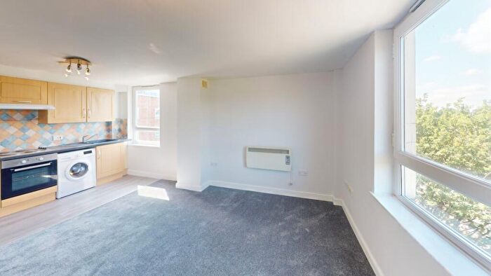 2 Bedroom Flat To Rent In The New Alexandra Court, Woodborough Road, Nottingham, Nottinghamshire, NG3