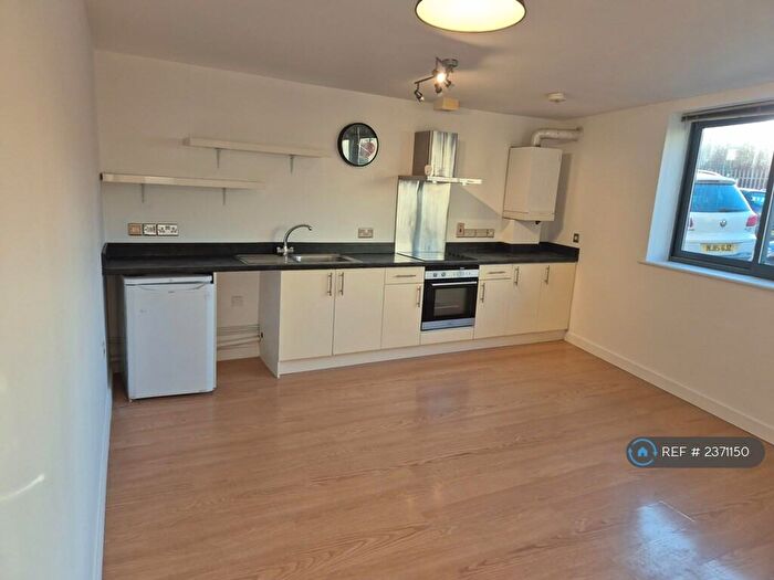 1 Bedroom Flat To Rent In Braggs Lane, Bristol, BS2
