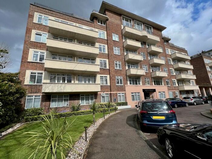 2 Bedroom Flat To Rent In Wellesley Court, Maida Vale, W9