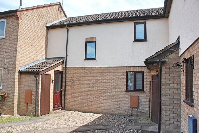2 Bedroom Town House To Rent In Lime Kilns, Wigston, LE18