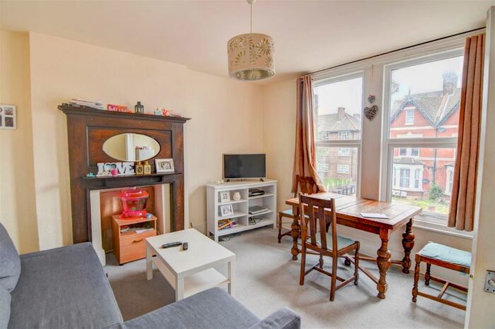 1 Bedroom Apartment To Rent In Brigstock Road Thornton Heath, CR7