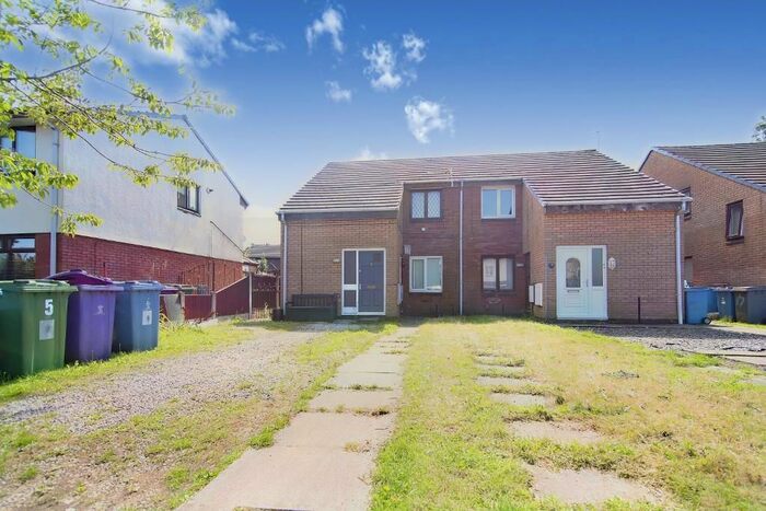 1 Bedroom Flat To Rent In Hanworth Close, Croxteth, Liverpool, L12