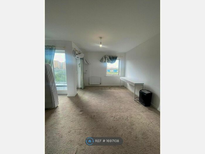 Studio To Rent In Chilworth Place, Barking, IG11