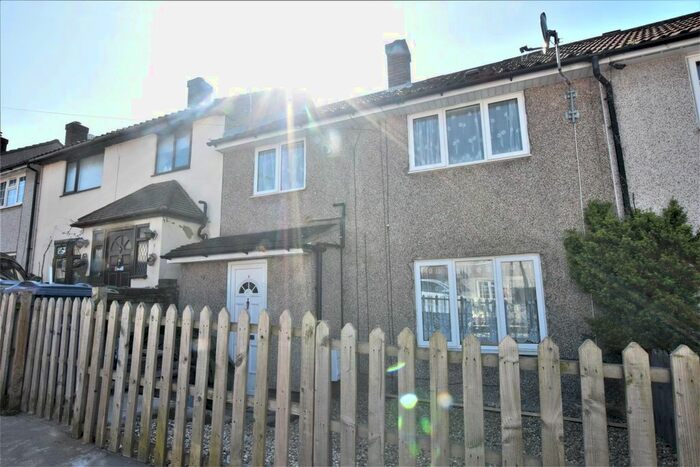 3 Bedroom Terraced House To Rent In Abbotts Drive, Corringham, Stanford-Le-Hope, SS17