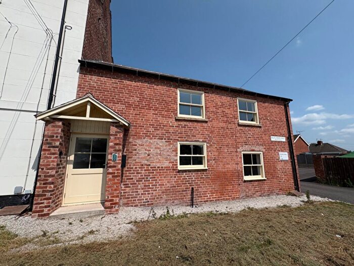 3 Bedroom Semi-Detached House To Rent In Butchers Way, Heanor, DE75