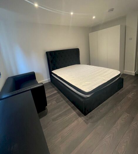 1 Bedroom House To Rent In Faracre Court, Northampton, NN3