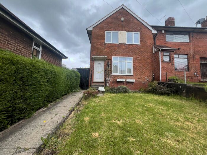 3 Bedroom House To Rent In Coven Grove, Birmingham, B29