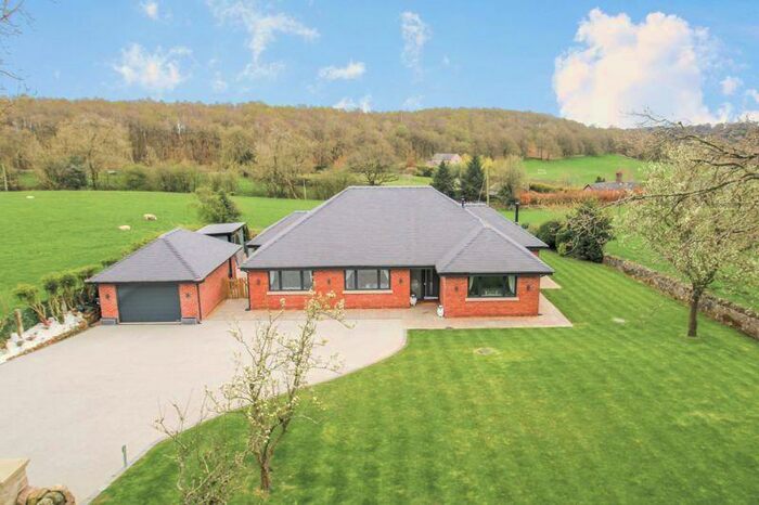 4 Bedroom Detached House For Sale In Macclesfield Road, Rudyard, ST13