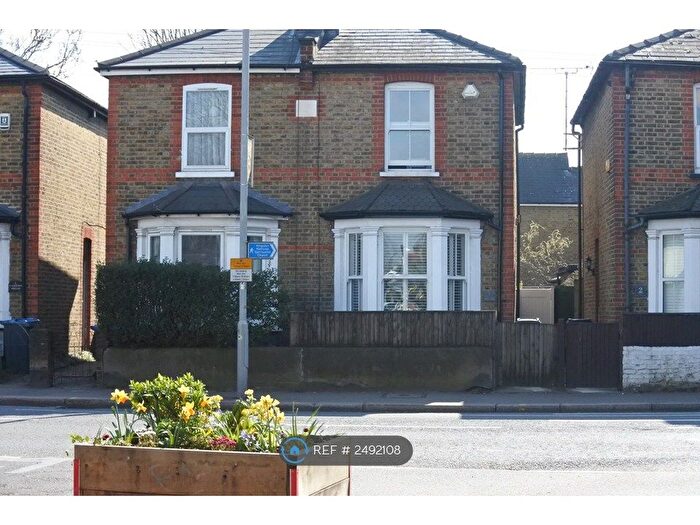 3 Bedroom Semi-Detached House To Rent In Kelton Villas, Kingston Upon Thames, KT1