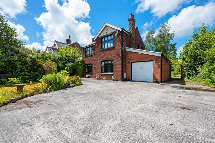 3 Bedroom Detached House For Sale In High Lane, Burscough, L40