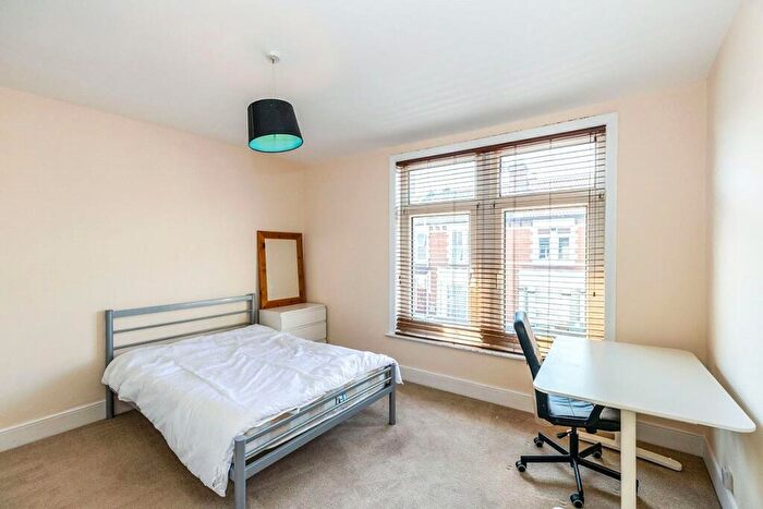 4 Bedroom House To Rent In Orchard Road, Southsea, Hampshire, PO4