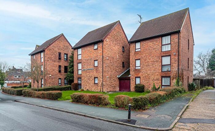 1 Bedroom Apartment For Sale In Irene Stebbings House, Central Drive, St. Albans, Hertfordshire, AL4