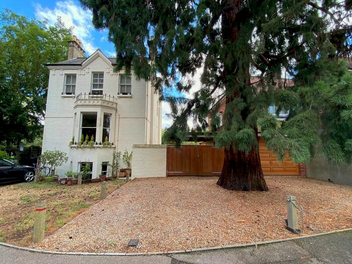 2 Bedroom Flat To Rent In Newnham Walk, Cambridge CB3