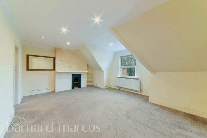 Studio To Rent In Heathfield Road, Croydon, CR0