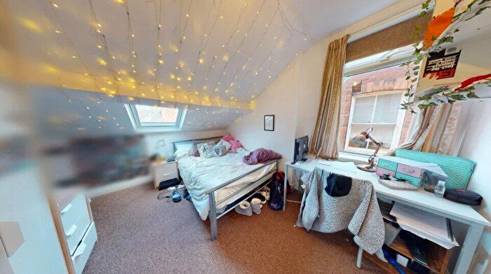 5 Bedroom Semi Detached House To Rent In Devonshire Promenade, Lenton, Nottingham, NG7