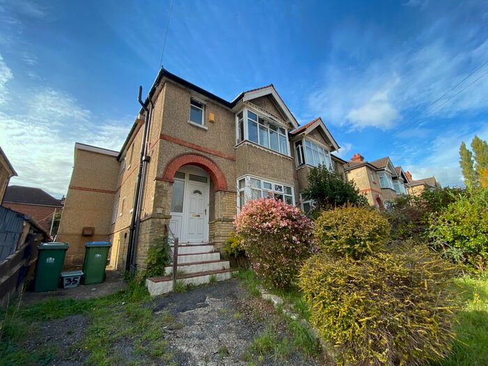 5 Bedroom Property To Rent In Arnold Road, Southampton, SO17