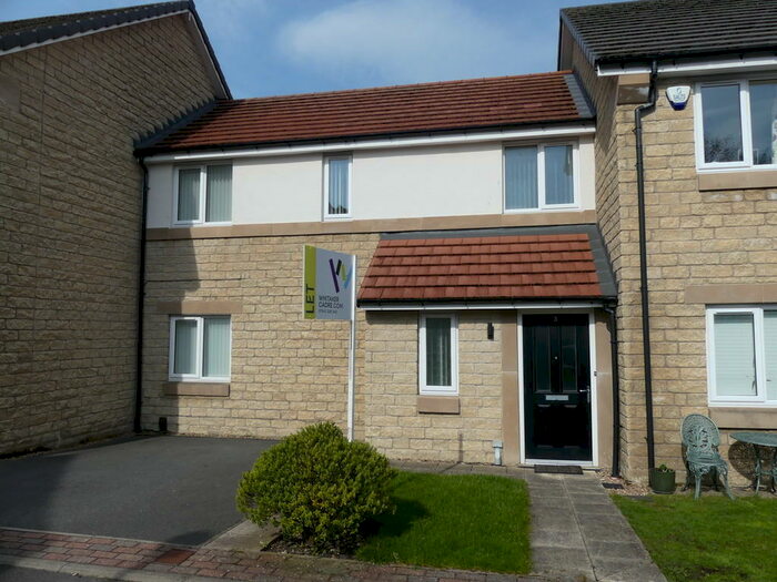 3 Bedroom Town House To Rent In Dale Croft Walk, Ilkley, LS29