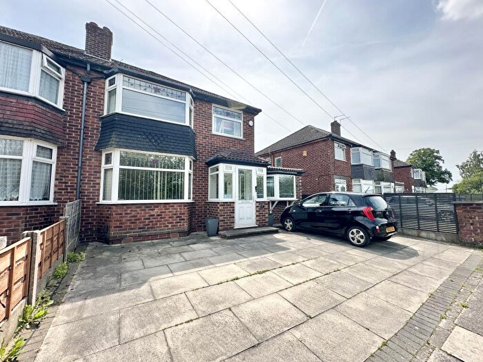 4 Bedroom Semi-Detached House For Sale In Cherry Lane, Sale, Trafford, M33