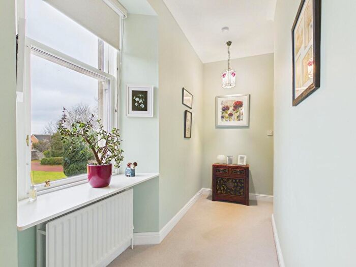 2 Bedroom Flat For Sale In Hyndford Road, Lanark, ML11 - Photo 10