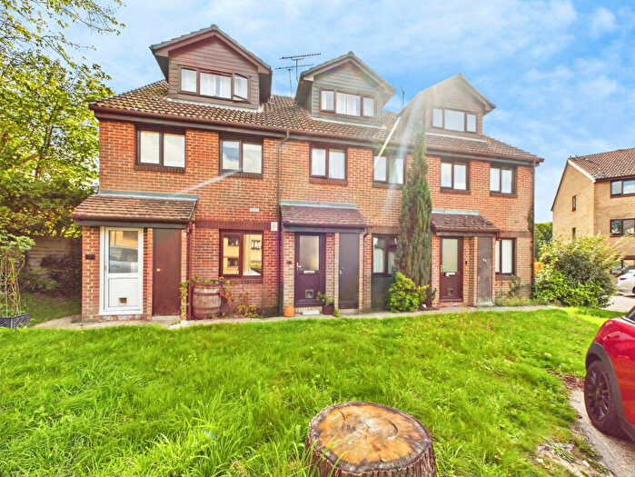 2 Bedroom Apartment For Sale In Wallis Way, Horsham, West Sussex, RH13