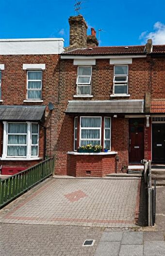 1 Bedroom Flat To Rent In Rucklidge Avenue, London, NW10