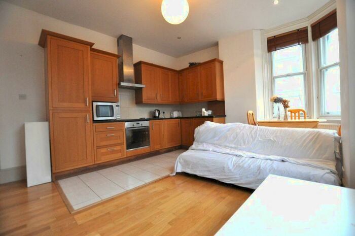 1 Bedroom Flat To Rent In Hackney Road, London, E2